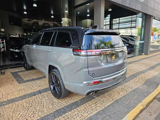 JEEP-COMMANDER-2.0 HURRICANE 4 TURBO GASOLINA BLACKHAWK AT9 JEEP-COMMANDER-2024