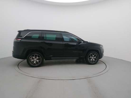 JEEP-COMMANDER-2023