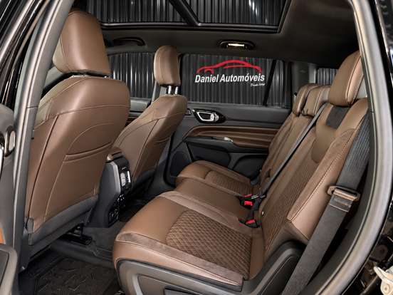 JEEP-COMMANDER-2022
