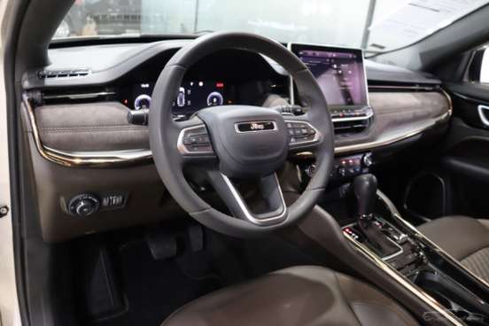 JEEP-COMMANDER-2.0 TD380 TURBO DIESEL OVERLAND AT9 JEEP-COMMANDER-2023