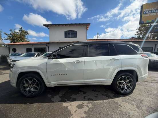 JEEP-COMMANDER-2.0 TD380 TURBO DIESEL OVERLAND AT9 JEEP-COMMANDER-2023