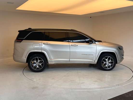 JEEP-COMMANDER-2.0 TD380 TURBO DIESEL OVERLAND AT9 JEEP-COMMANDER-2021