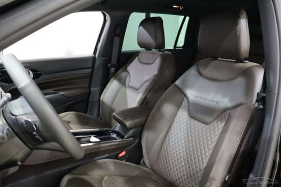 JEEP-COMMANDER-2.2 TURBO DIESEL OVERLAND AT9 JEEP-COMMANDER-2025