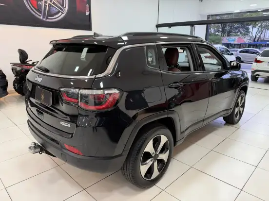 JEEP-COMPASS-2.0 16V DIESEL LONGITUDE 4X4 AUTOMÁTICO JEEP-COMPASS-2016
