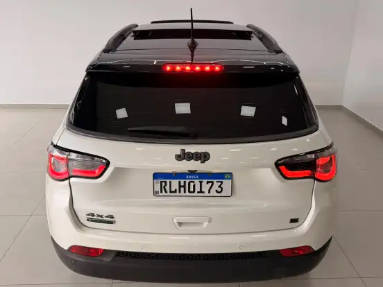JEEP-COMPASS-2.0 16V DIESEL S 4X4 AUTOMÁTICO JEEP-COMPASS-2021