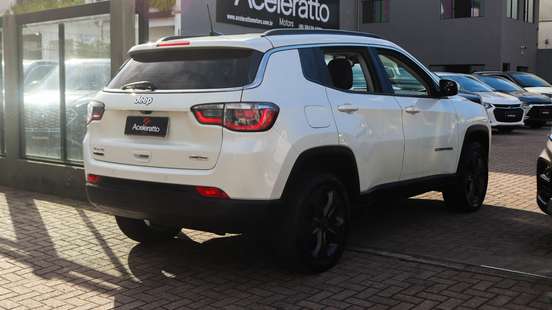 JEEP-COMPASS-2.0 16V DIESEL LONGITUDE 4X4 AUTOMÁTICO JEEP-COMPASS-2017