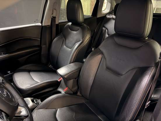JEEP-COMPASS-2.0 16V FLEX LONGITUDE AUTOMÁTICO JEEP-COMPASS-2018