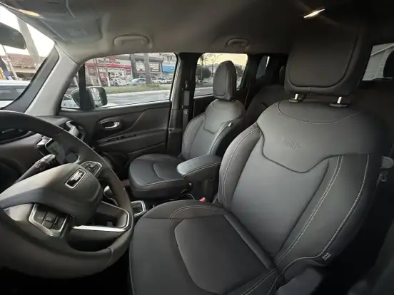 JEEP-RENEGADE-2025