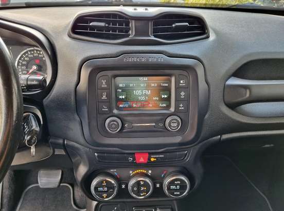 JEEP-RENEGADE-1.8 16V FLEX LONGITUDE 4P AUTOMÁTICO JEEP-RENEGADE-2016