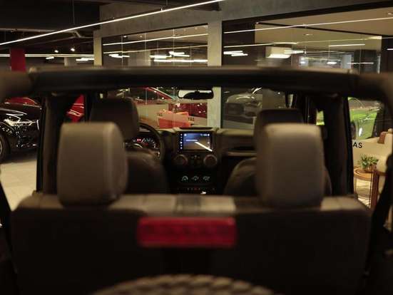JEEP-WRANGLER-2013