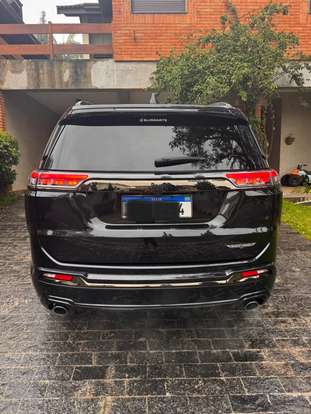 JEEP-COMMANDER-2024