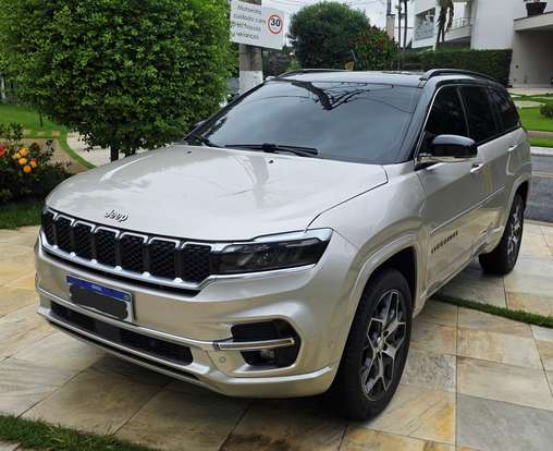 JEEP-COMMANDER-2022