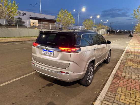 JEEP-COMMANDER-2.0 TD380 TURBO DIESEL OVERLAND AT9 JEEP-COMMANDER-2022