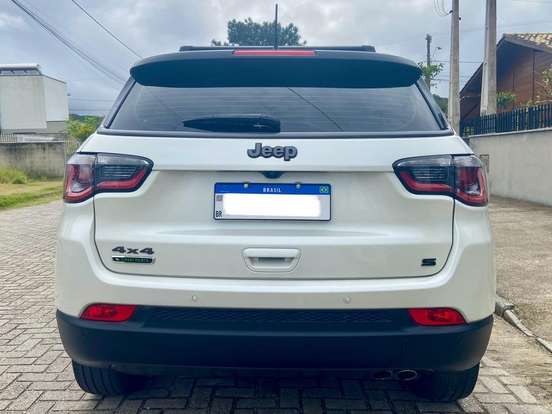JEEP-COMPASS-2021