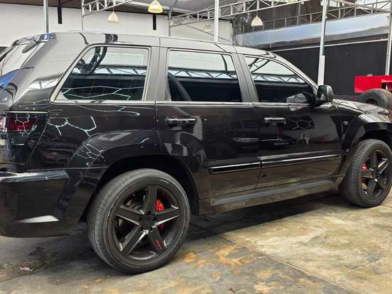 JEEP-GRAND CHEROKEE-6.1 SRT8 4X4 V8 16V GASOLINA 4P AUTOMÁTICO JEEP-GRAND CHEROKEE-2006