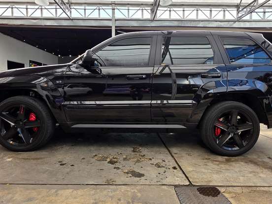 JEEP-GRAND CHEROKEE-6.1 SRT8 4X4 V8 16V GASOLINA 4P AUTOMÁTICO JEEP-GRAND CHEROKEE-2006