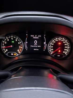 JEEP-RENEGADE-2020