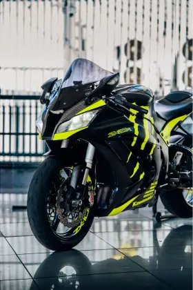 KAWASAKI NINJA ZX-10R 