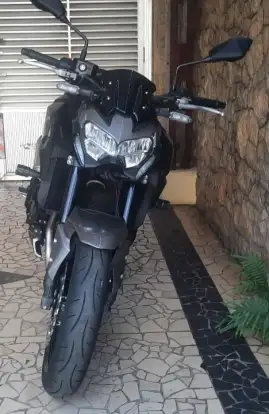 KAWASAKI-Z900-2022