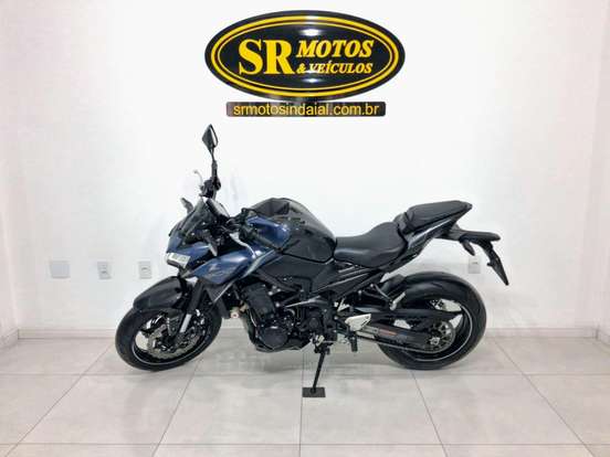 KAWASAKI-Z900-2022