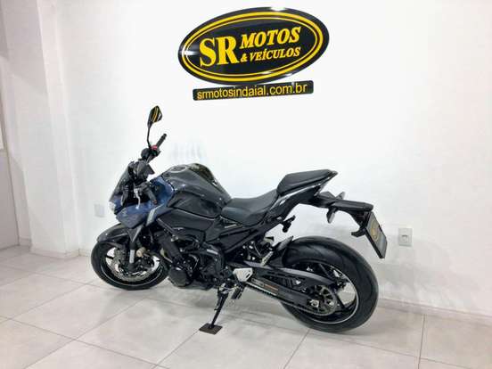 KAWASAKI-Z900-2022