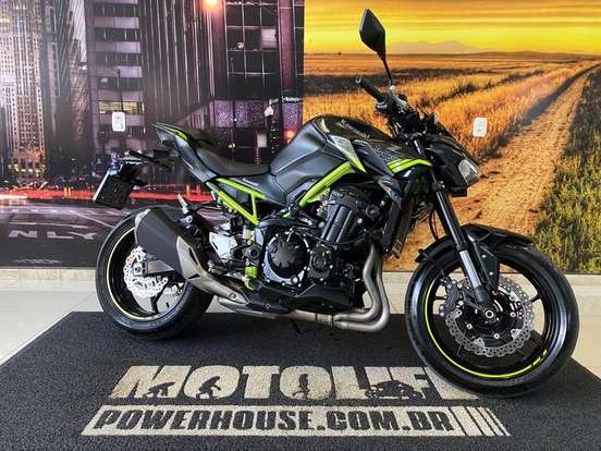 KAWASAKI-Z900-2021