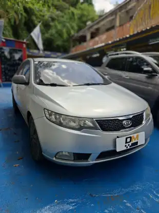 KIA-CERATO-2010