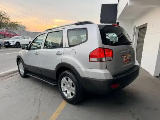 KIA-MOHAVE-2011