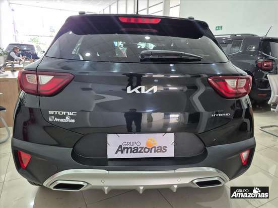 KIA-STONIC-2023