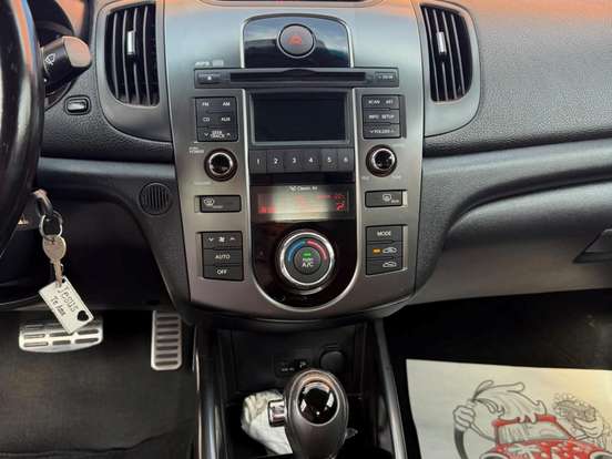 KIA-CERATO-1.6 SX3 16V GASOLINA 4P AUTOMÁTICO KIA-CERATO-2012