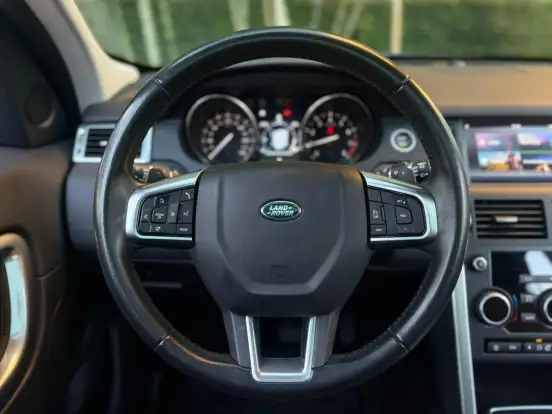 LAND ROVER-DISCOVERY SPORT-2017