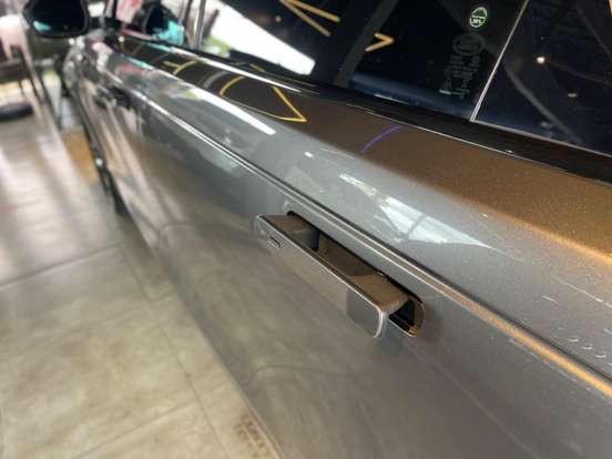 LAND ROVER-RANGE ROVER VELAR-2018