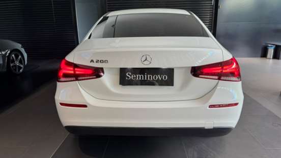 MERCEDES-BENZ-A 200-2019