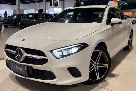 MERCEDES-BENZ-A 200-2019