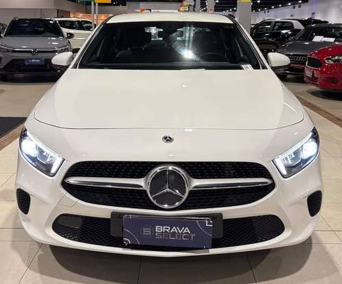 MERCEDES-BENZ-A 200-2019