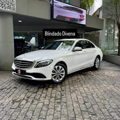 MERCEDES-BENZ C 180 1.6 CGI GASOLINA AVANTGARDE 9G-TRONIC