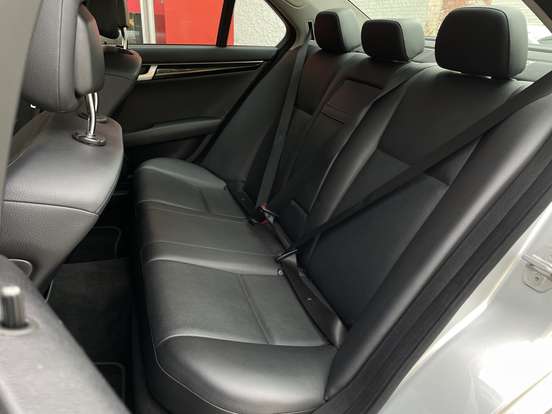 MERCEDES-BENZ-C 180-2011