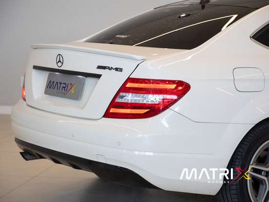 MERCEDES-BENZ-C 180-2012