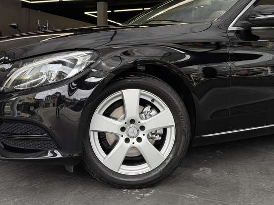 MERCEDES-BENZ-C 200-2.0 CGI AVANTGARDE 16V GASOLINA 4P AUTOMÁTICO MERCEDES-BENZ-C 200-2015