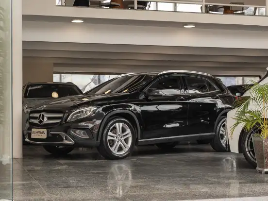 MERCEDES-BENZ-GLA 200-1.6 CGI ENDURO 16V TURBO FLEX 4P AUTOMÁTICO MERCEDES-BENZ-GLA 200-2017