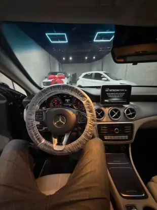 MERCEDES-BENZ-GLA 200-2019