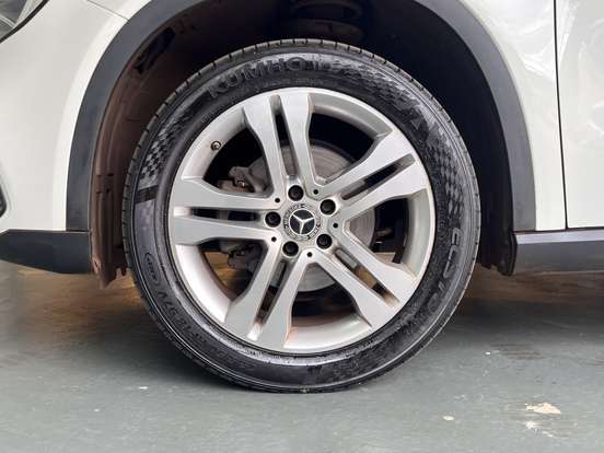 MERCEDES-BENZ-GLA 200-1.6 CGI FLEX STYLE 7G-DCT MERCEDES-BENZ-GLA 200-2017