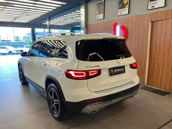 MERCEDES-BENZ-GLB 200-2020