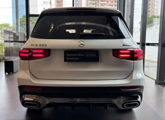 MERCEDES-BENZ-GLB 220-2025