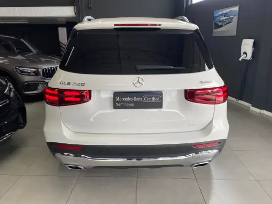 MERCEDES-BENZ-GLB 220-2.0 MHEV PROGRESSIVE 4MATIC 8G-DCT MERCEDES-BENZ-GLB 220-2025