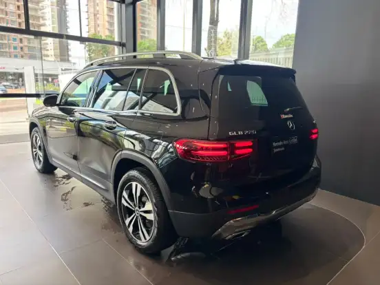 MERCEDES-BENZ-GLB 220-2.0 MHEV PROGRESSIVE 4MATIC 8G-DCT MERCEDES-BENZ-GLB 220-2025