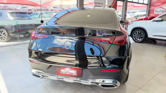 MERCEDES-BENZ-GLC 300-2025