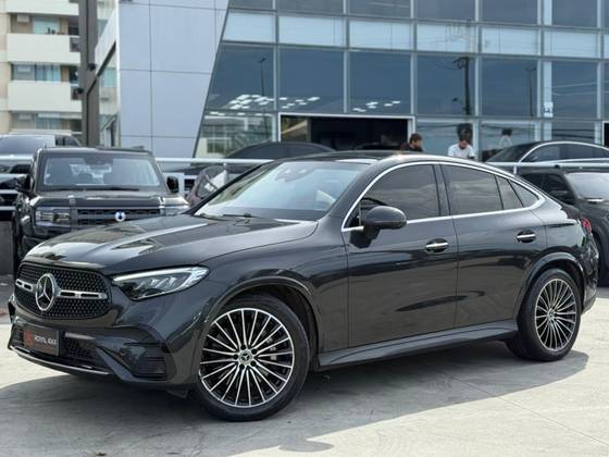 MERCEDES-BENZ GLC 300 2.0 MHEV AMG LINE COUPÉ 4MATIC 9G-TRONIC
