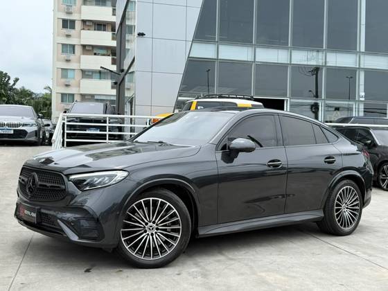 MERCEDES-BENZ GLC 300 2.0 MHEV AMG LINE COUPÉ 4MATIC 9G-TRONIC