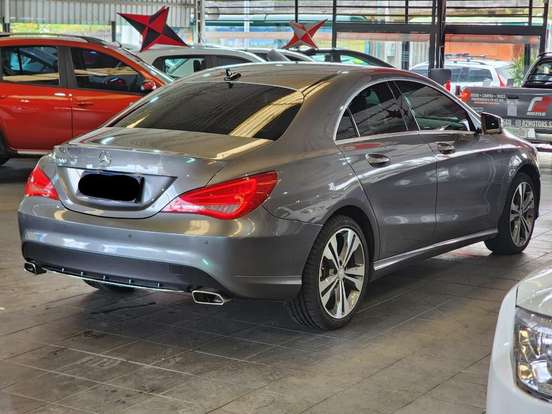 MERCEDES-BENZ-CLA 200-1.6 URBAN 16V FLEX 4P AUTOMÁTICO MERCEDES-BENZ-CLA 200-2016